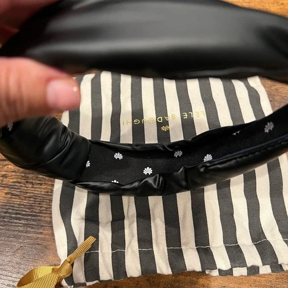 Lele Sadoughi Glossy Black Knotted Headband - Picture 4 of 6